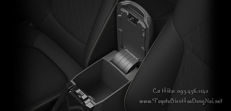 Toyota Corolla Altis NoiThat 1