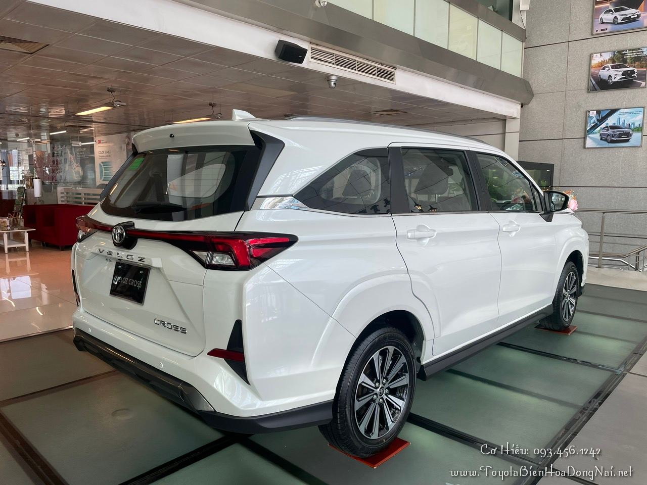 Toyota Veloz Cross HinhChupXe 4